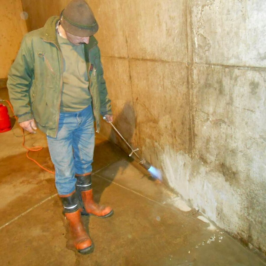 komsol landwirtschaft beton guelle deckel traktoren entsorgen reinigen Komsol®SEAL versiegeln trocken trocknen