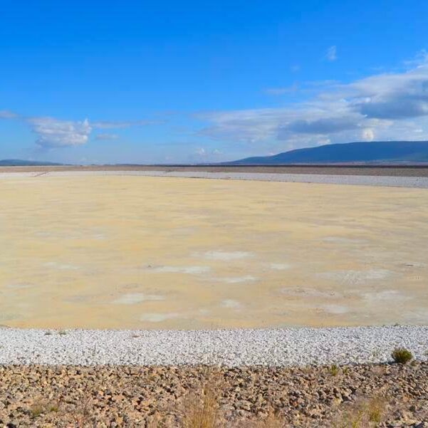 kosmol Komsol®SEAL Wasser auffangbecken erdbeben landwirtschaft bassin versieglen sand boden