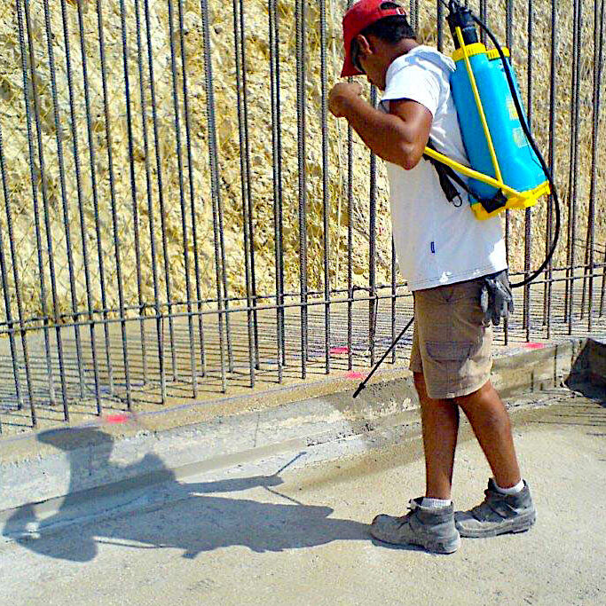 Komsol Komsol®SEAL keller fundamente versiegeln abdichten Hydrophobieren Feuchtigkeitssanierung frostsicher neubau