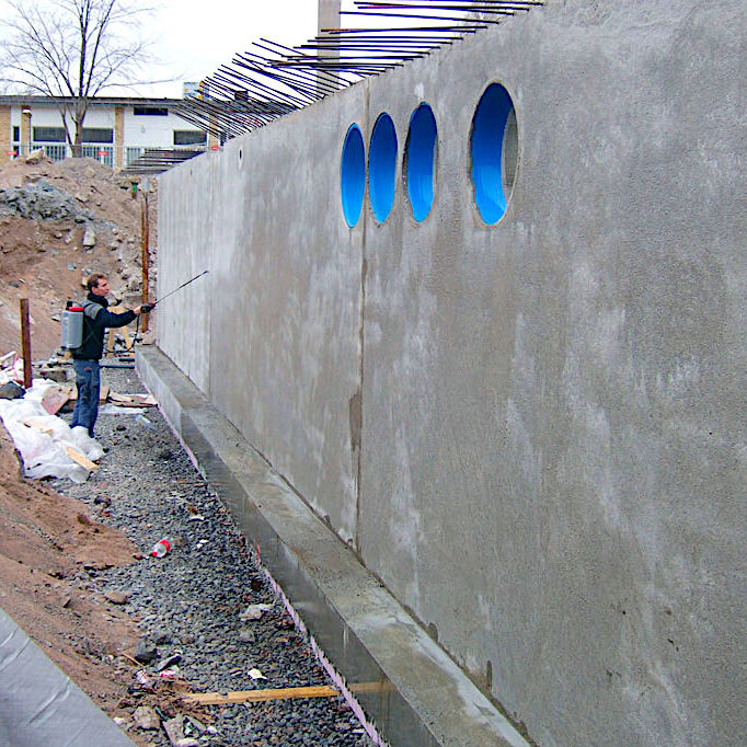 Komsol Komsol®SEAL keller fundamente versiegeln abdichten Hydrophobieren Feuchtigkeitssanierung frostsicher neubau