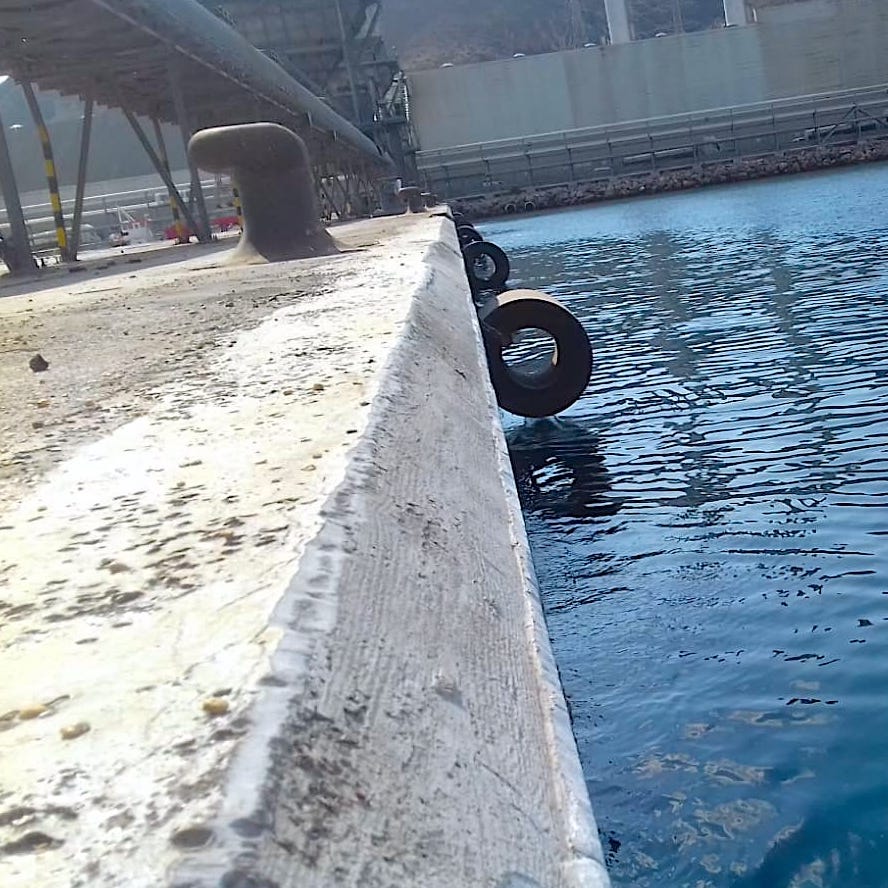 komsol Komsol®SEAL hafen hafenanlagen container Beton Betonboden dauerhaft versiegeln plus kai mauer