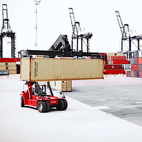 Kalmar Reachstackers DRG450 Hafen Hafenanlage Beton Versiegeln komsol Komsol®SEAL Plus