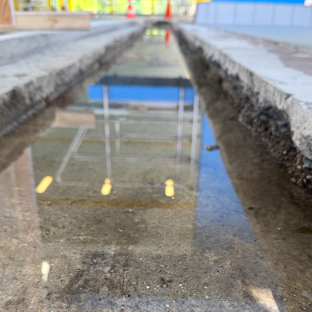 komsol SEAL Schwimmbecken Schwimmbad SUCON Ingenieurbau Beton Versiegeln Spezialisten